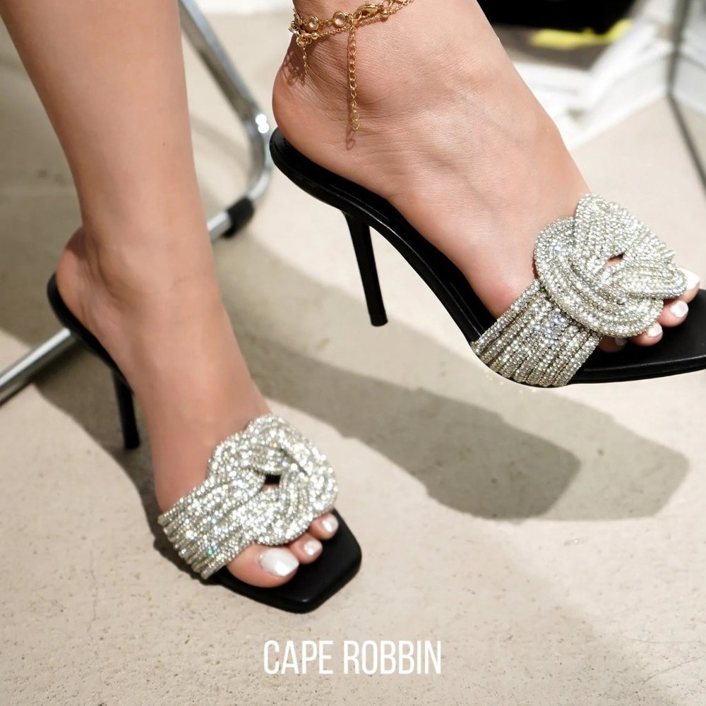 NEW* FLYNN - HEELS by CAPE ROBBIN